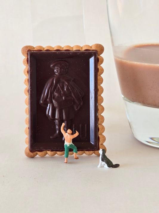 Sculpturing a Lu Cookie Greeting Card
